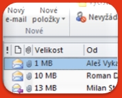 Plná emailová schránka žádostí ke schválení